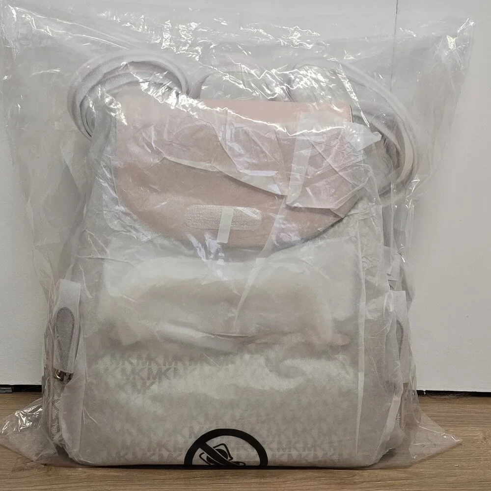 NWT Michael Kors Jet Set Large Logo Backpack - Picture 5 of 5